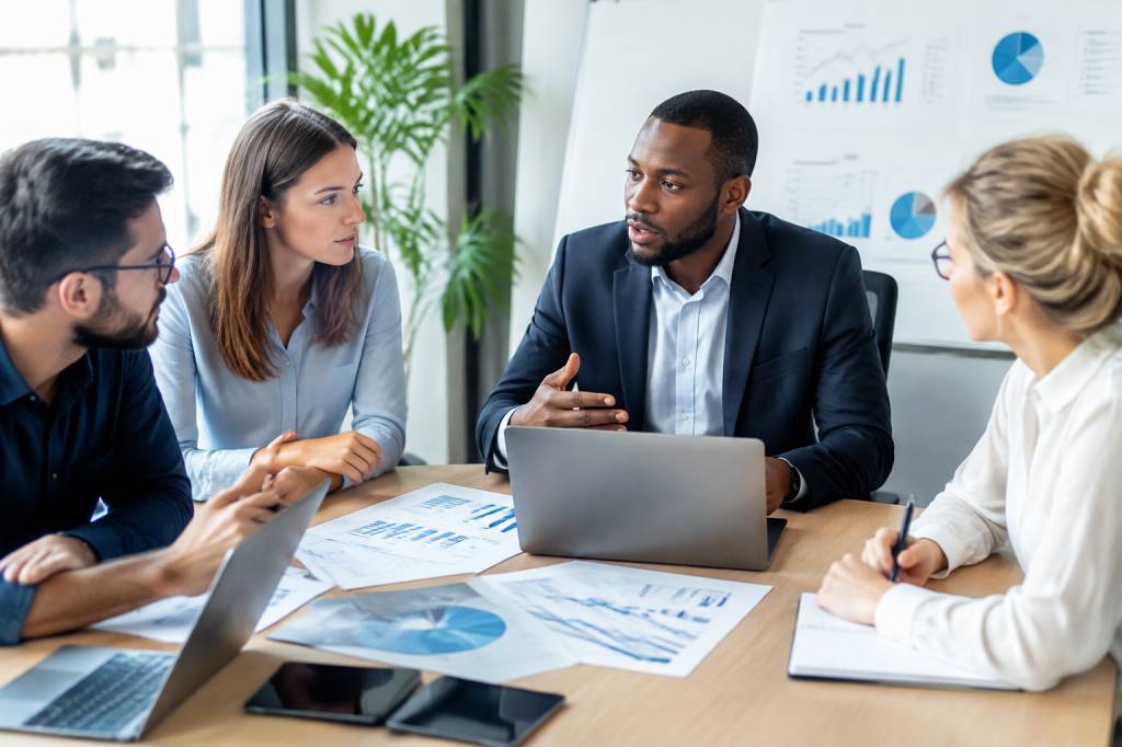 Benchmarking c'est quoi : définition, méthodes et exemples pratiques